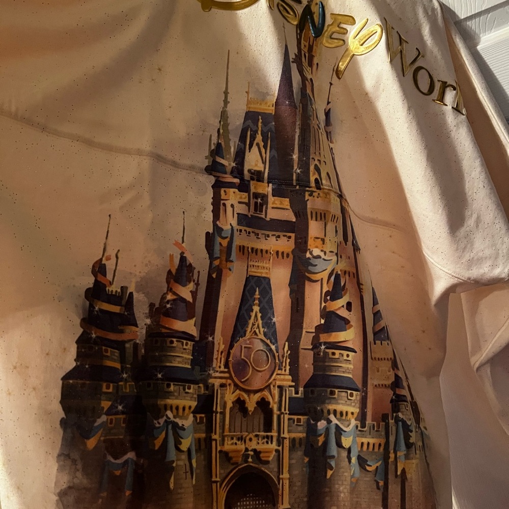NWT Cinderella Castle 50th Anniversary Disney Spirit Jersey XL